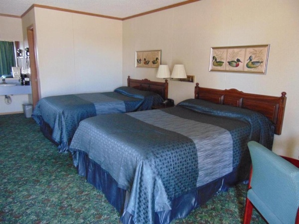 Heritage House Inn image 11