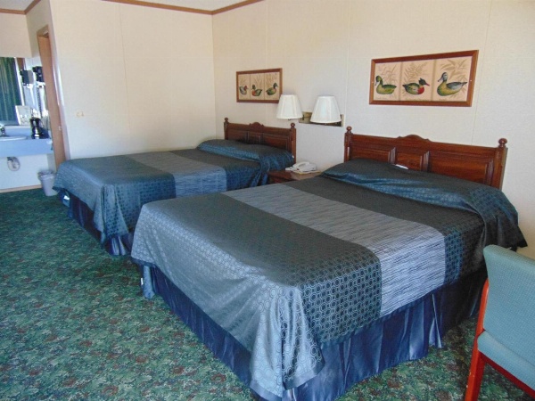 Heritage House Inn image 7